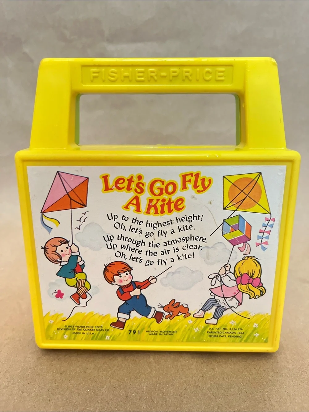 Vintage 1979 Fisher Price Toyland Wind Up Music Box Toy Radio WORKS Green Yellow